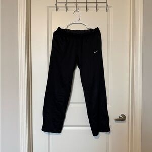 therma fit nike sweatpants